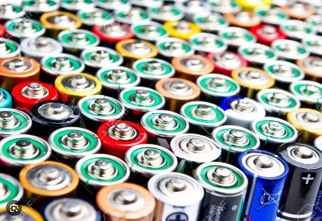Rows of cylindrical batteries packed end-on